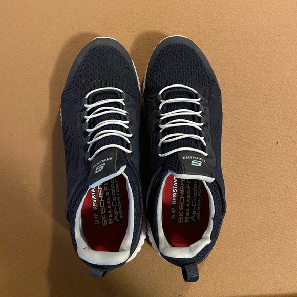 Sketchers Non-Slip Shoes - Picture 3 of 3